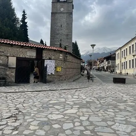 アパート 27 Monastery