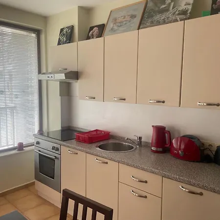 27 Monastery アパート